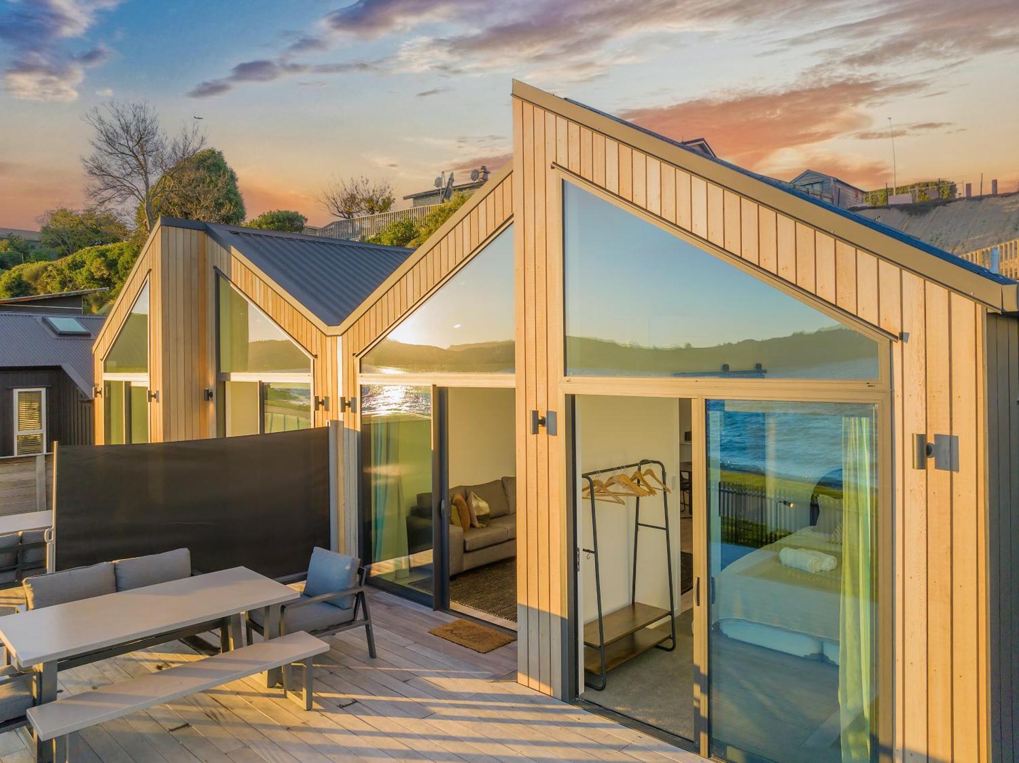 Brand New Lake Front Homes Spa Pool 陶波 外观 照片